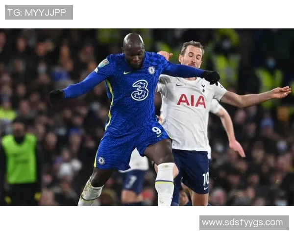 重塑重庆足球队的战略布局引领欧冠赛场的革新之路