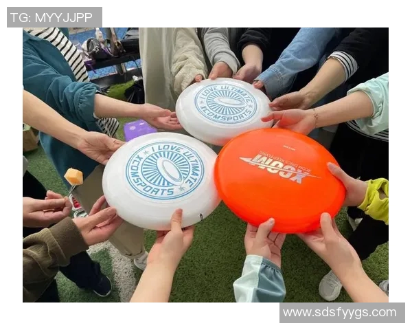 飞盘热潮席卷上海飞盘队战术创新引发广泛讨论与关注